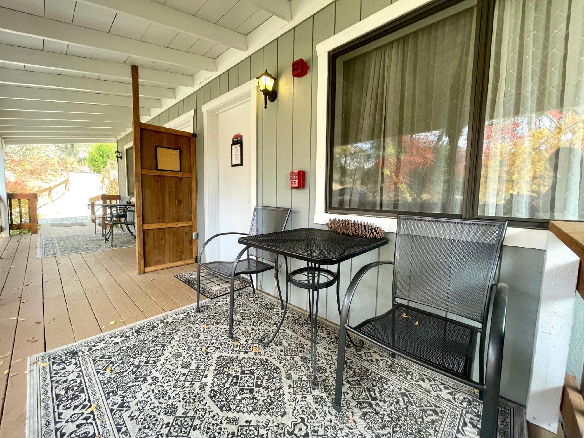Sierra Mountain Lodge - Vacation Rentals - Yosemite أهواهني المظهر الخارجي الصورة