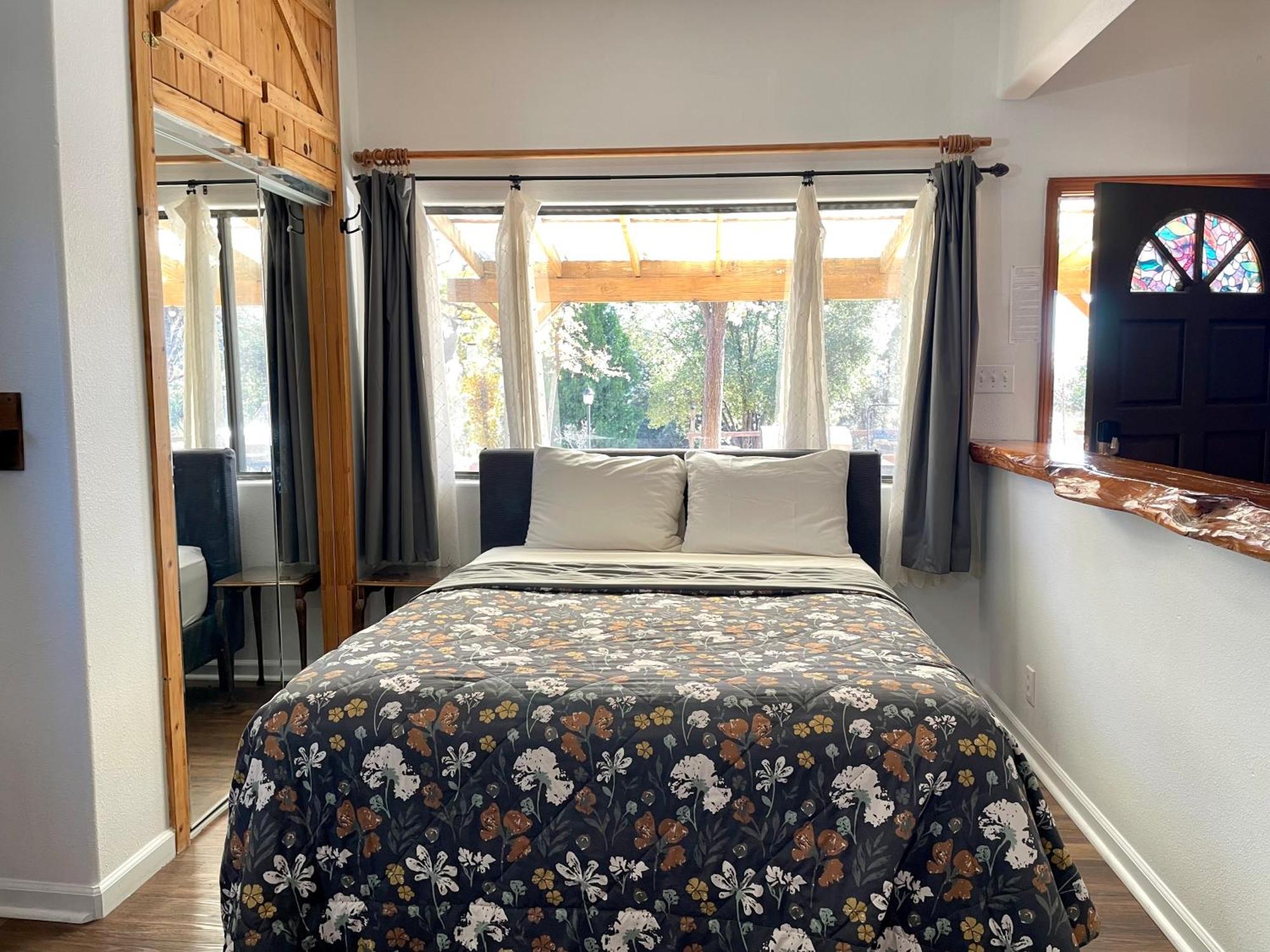 Sierra Mountain Lodge - Vacation Rentals - Yosemite أهواهني المظهر الخارجي الصورة