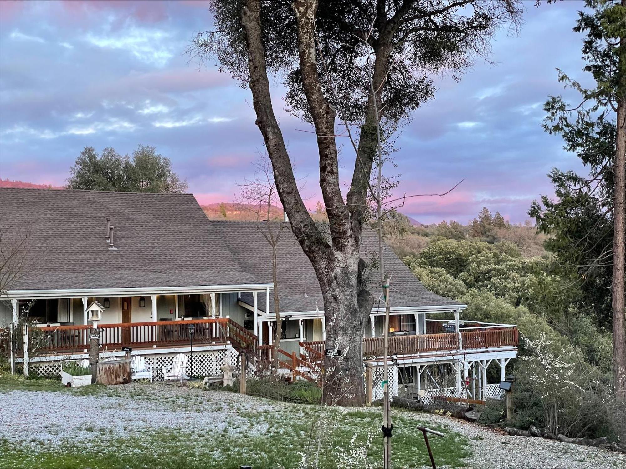 Sierra Mountain Lodge - Vacation Rentals - Yosemite أهواهني المظهر الخارجي الصورة